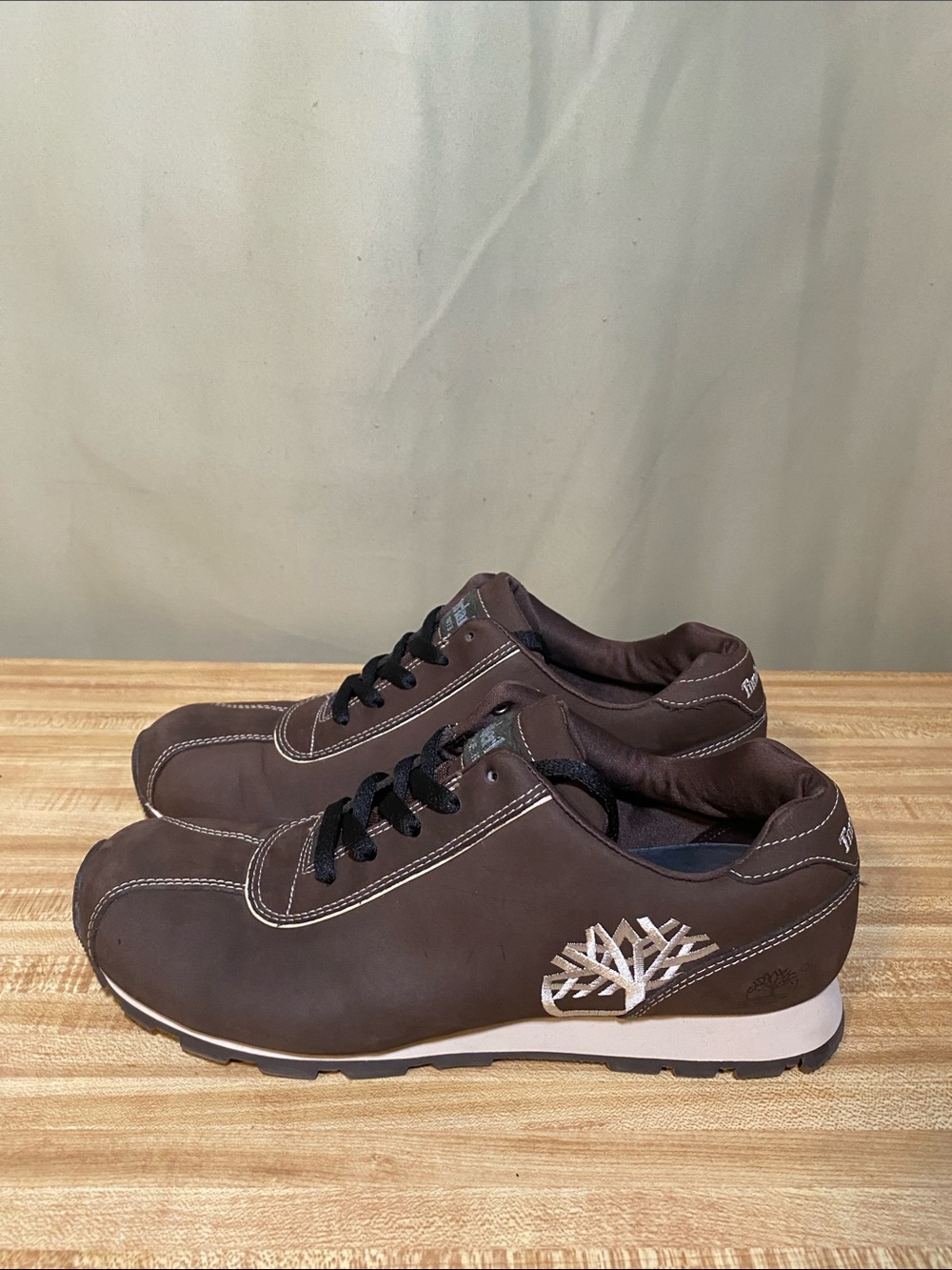 Timberland Premium Brown Low Top Leather Shoes 9.5 M